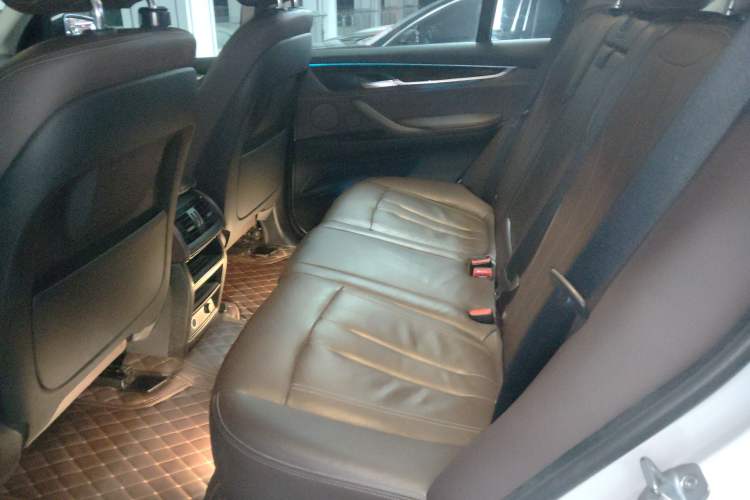 Used BMW X5 2018 xDrive28i
