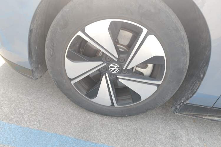 Used Volkswagen ID.7 VIZZION 2024 AIR model
