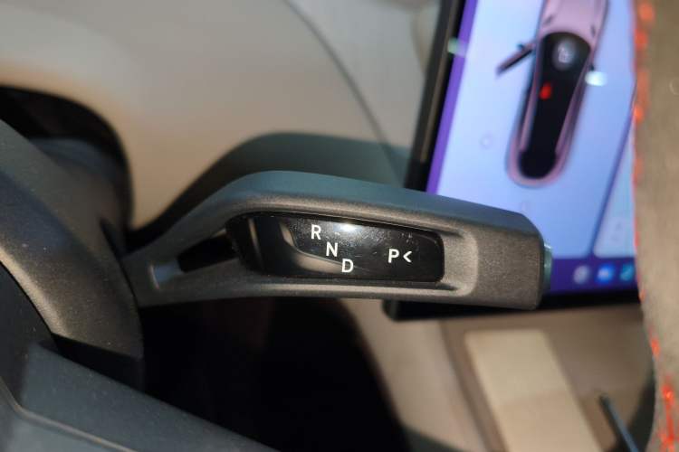 Used  YU7 2025 Ultra-Long Range High-Performance All-Wheel-Drive Max Edition
