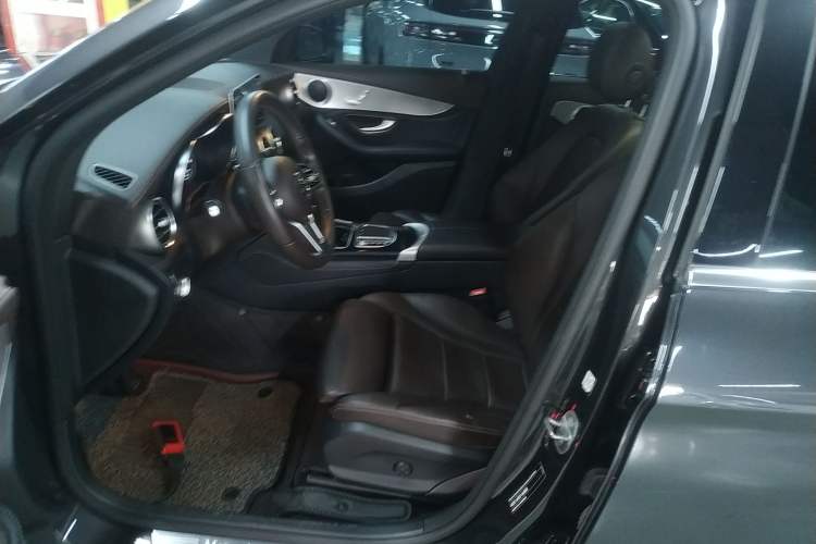 Used Mercedes-Benz GLC 2020 GLC 260 L 4MATIC Dynamic Model
