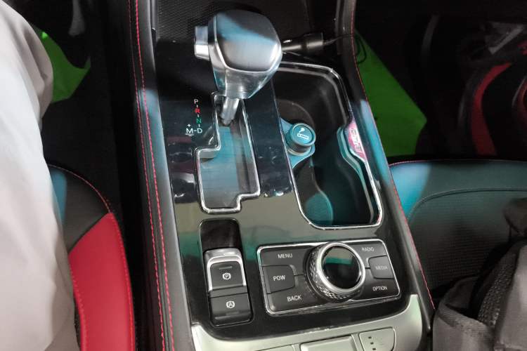 Used  BJ40 2018 PLUS 2.3T Automatic Four-Wheel Drive Premium Edition China V