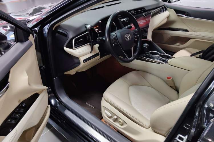 Used Toyota Camry 2019 2.5G Luxury Edition China VI Standard