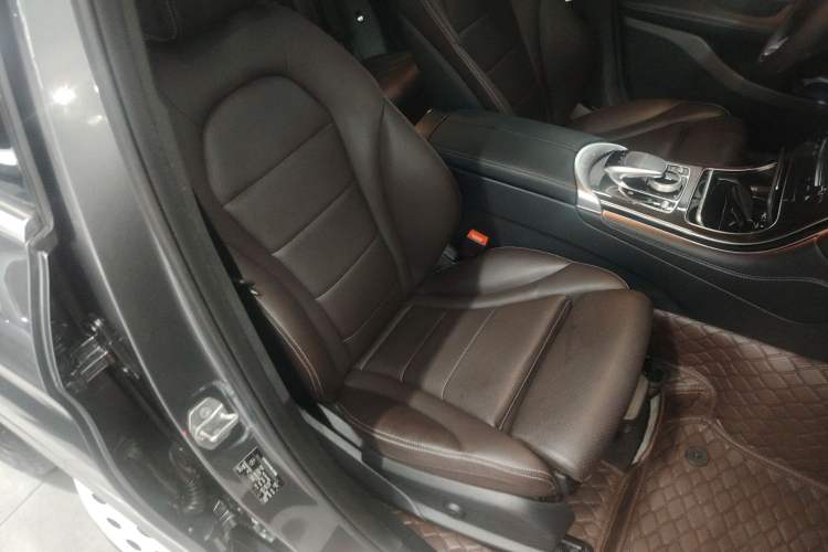 Used Mercedes-Benz GLC 2017 GLC 260 4MATIC Dynamic Edition
