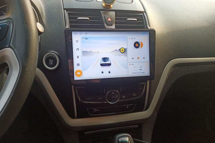 Used Geely Auto Emgrand 2016 Sedan 1.5L CVT Upward Version
