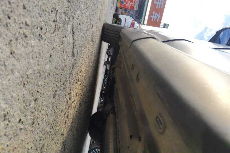 Used Chery Tiggo 8 L 2024 2.0T Two-Wheel Drive Prestige Version 5 Seats
