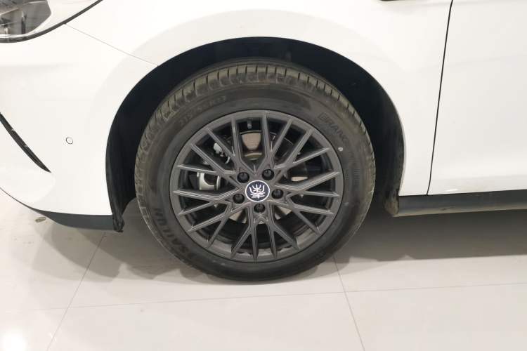 Used BYD Qin PLUS 2025 EV Smart Drive Edition 420KM Leading Model