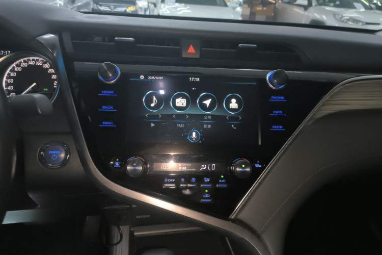 Used Toyota Camry 2019 Dual-Engine 2.5 HG Luxury Edition China VI Standard