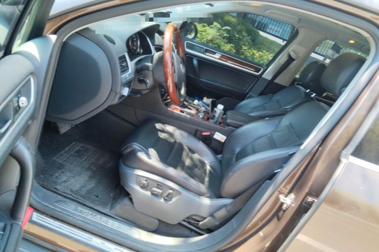 Used Volkswagen Touareg 2014 3.0 TSI New Edition
