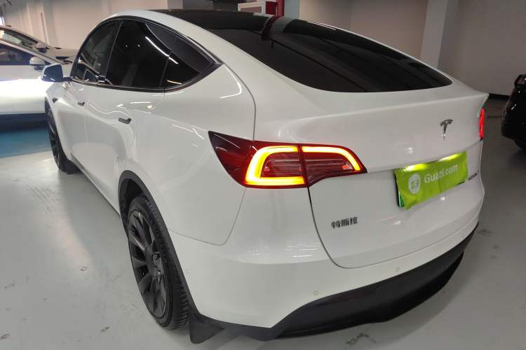 Used Tesla Model Y 2021 Long-Range All-Wheel-Drive Version 3D7