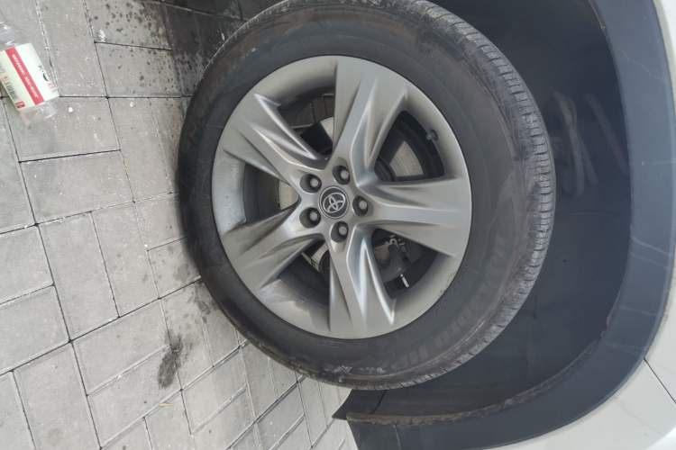 Used Toyota Highlander 2017 2.0T Two-Wheel Drive Luxury Edition 7 Seats
