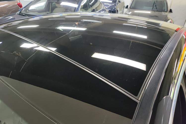 Used Mercedes-Benz E-Class New Energy 2023 E 350 e L Plug-in Hybrid Sedan
