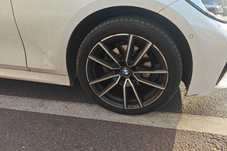 Used BMW 3 Series 2021 Second Facelift 325Li M Sport Package
