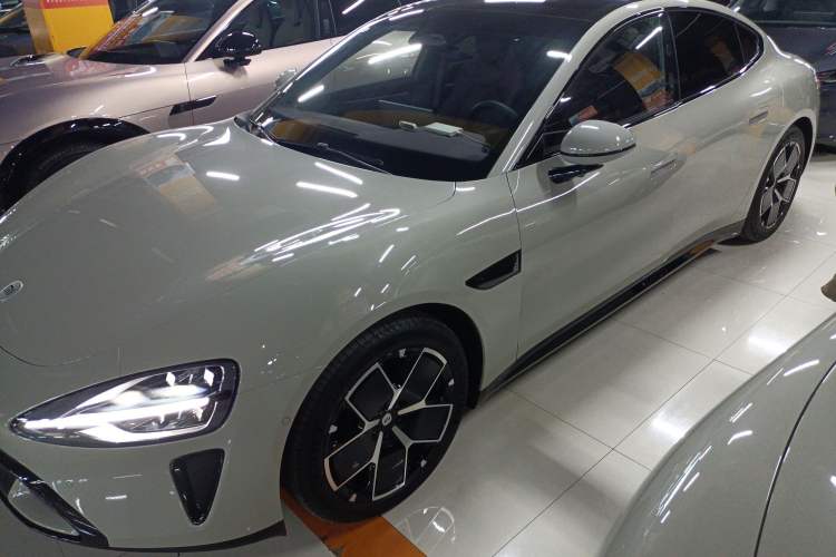 Used  SU7 2024 Rear-Drive Long-Range Intelligent Driving Version
