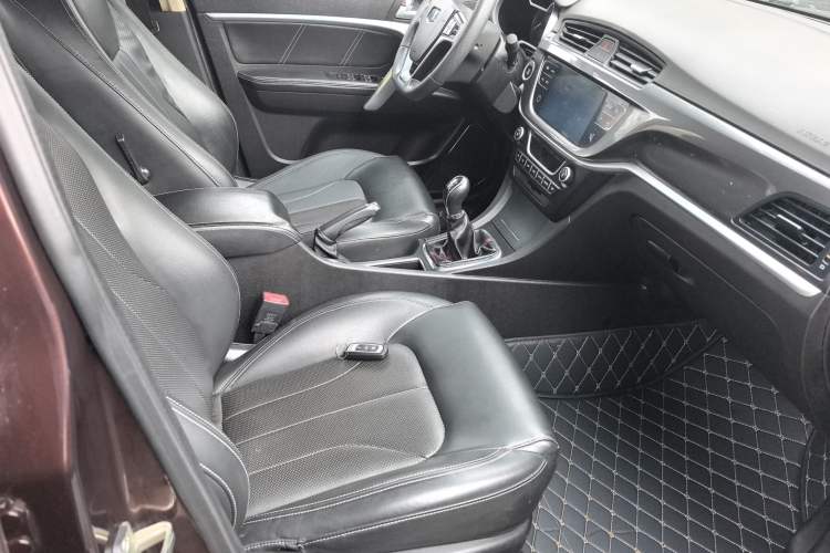 Used Geely Auto Emgrand 2017 Sedan Million Edition 1.5L Manual - Upward Version
