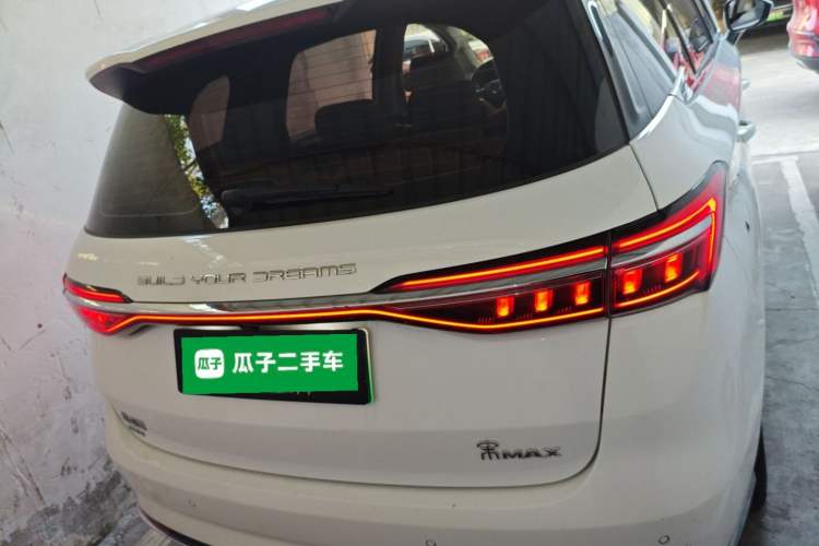 Used BYD Song MAX New Energy 2022 DM-i 105KM Flagship Model
