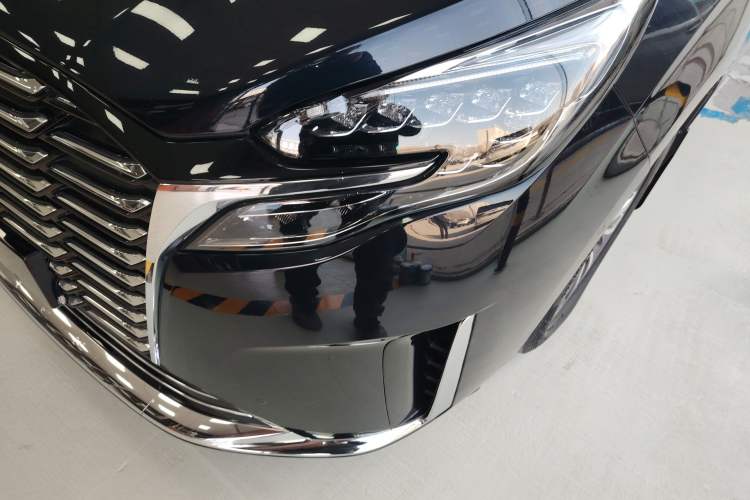 Used Buick GL8 2023 ES Lu Zun Deluxe Model
