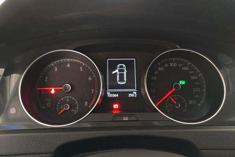 Used Volkswagen Golf 2017 230TSI Automatic Comfort Edition – Celebrating Milestone of One Million Units
