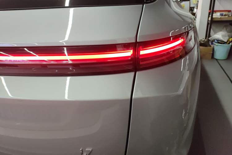 Used Li Auto L7 2023 Air model
