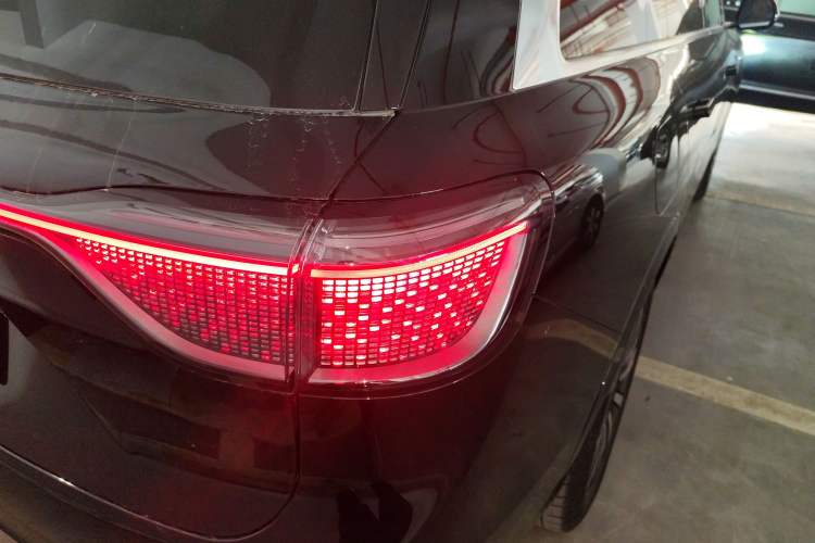 Used Hima AITO M9 2024 Range-Extended Max Edition 52 kWh 6-Seater Version
