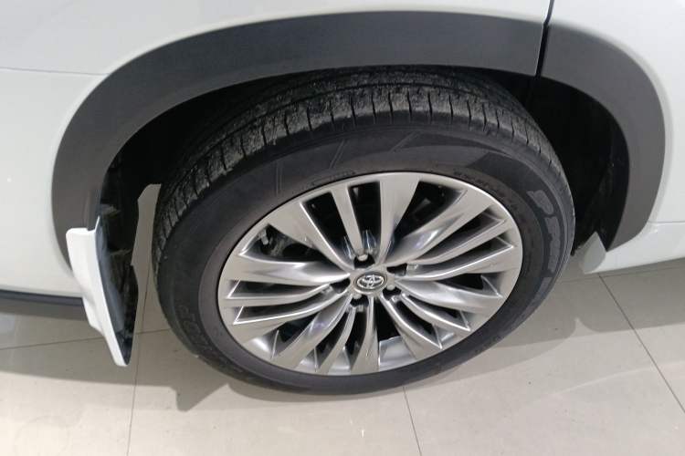 Used Toyota Highlander 2022 Dual-Engine 2.5L Two-Wheel Drive Prestige Edition 7-Seater
