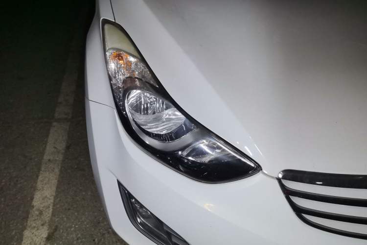 Used Hyundai Elantra 2013 1.6L Automatic Luxury Model
