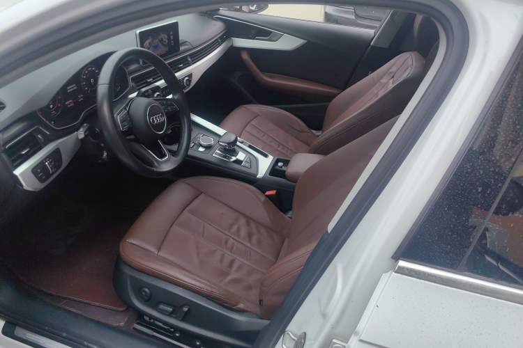 Used Audi A4L 2019 40 TFSI Fashion Edition China VI Emission Standard
