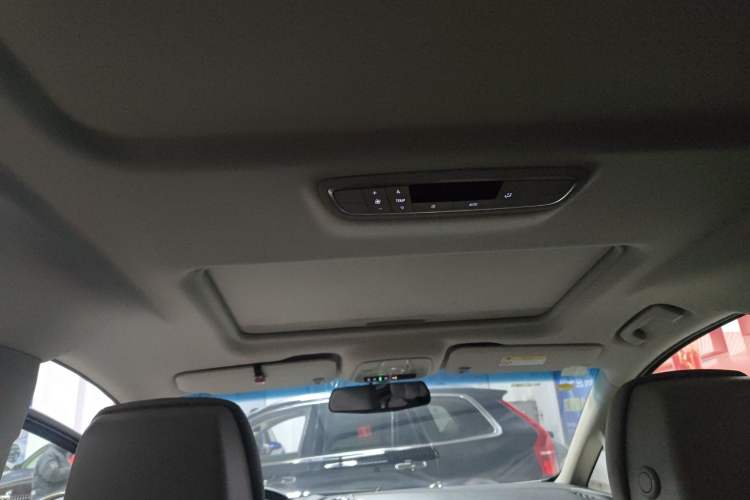 Used Buick GL8 2021 ES Landtrek 653T Comfort Edition
