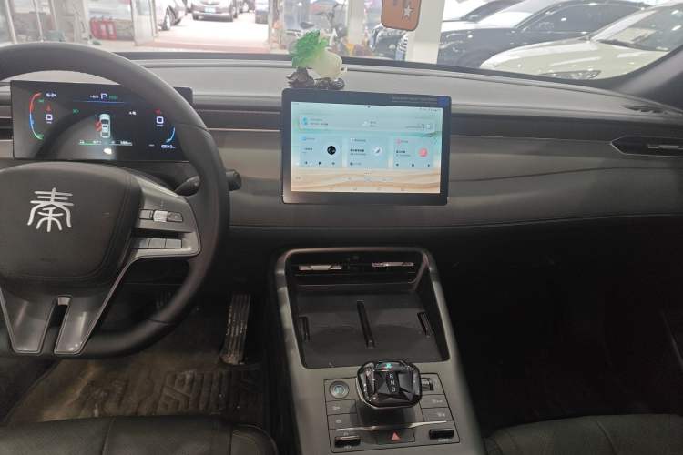 Used BYD Qin PLUS 2025 DM-i Smart Drive 55KM Leading Model
