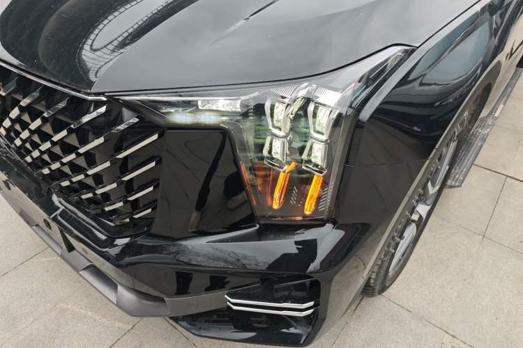 Used GAC Trumpchi GS8 2022 Flagship Series 2.0 TGDI Two-Wheel-Drive Prestige Edition (7 Seats)