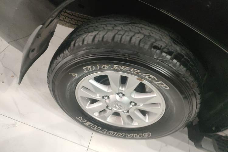 Used Toyota Land Cruiser 2012 4.0L Automatic VX