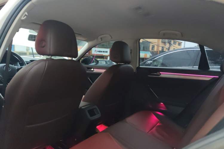 Used Volkswagen Lamando 2017 230TSI DSG Fashion Edition
