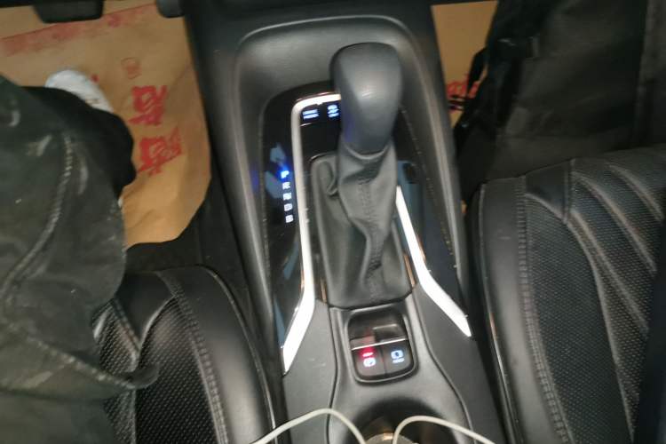 Used Toyota Corolla 2021 Dual-Motor 1.8L E-CVT Elite Edition