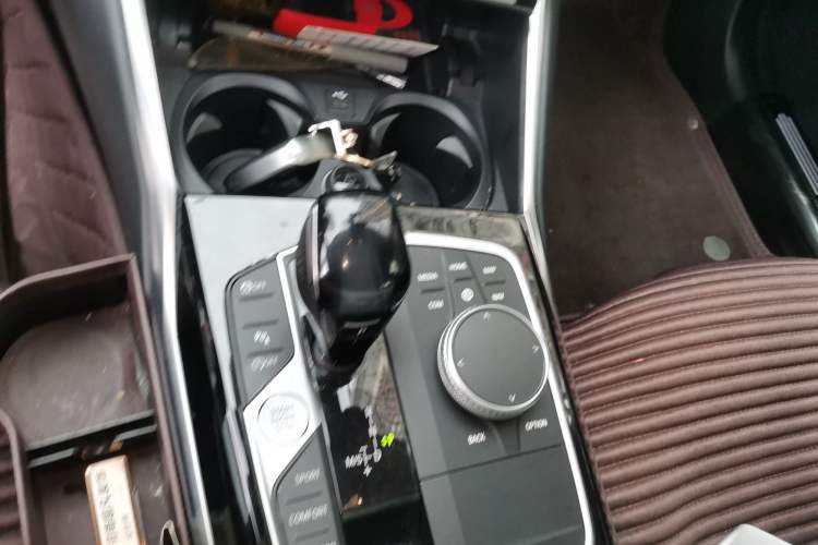 TDK.VehicleDetails.img