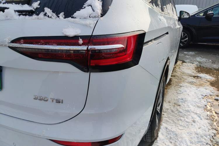 Used Volkswagen Viloran 2024 330TSI Luxury Edition
