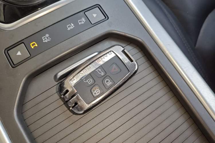 Used Land Rover Range Rover Evoque 2016 2.0T SE Smart Glow Edition