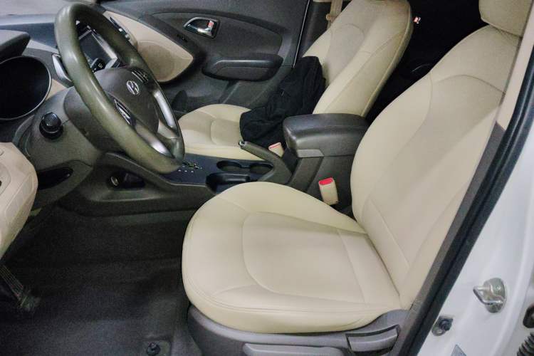 Used Hyundai ix35 2013 2.0L Automatic 2WD Comfort GL China IV Standard
