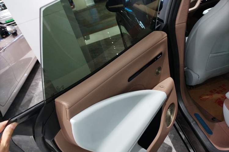 Used  07 2024 Pro+ All-Electric Version
