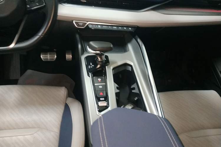 Used Geely Auto Preface 2021 Revised Version 2.0TD Luxury Edition
