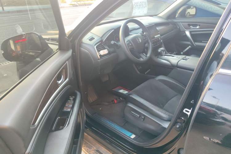 Used Honda Avancier 2017 240TURBO Two-Wheel Drive Elite Edition
