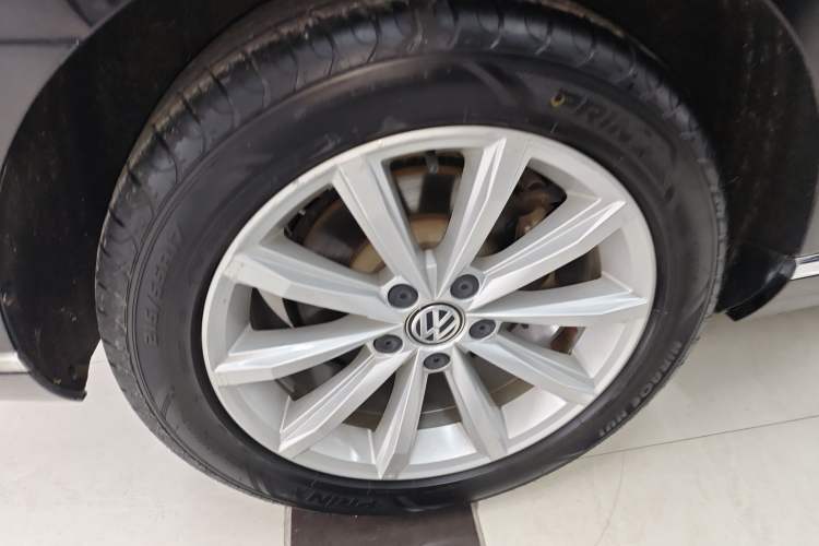 Used Volkswagen Magotan 2019 330TSI DSG Leading Model China VI Standard
