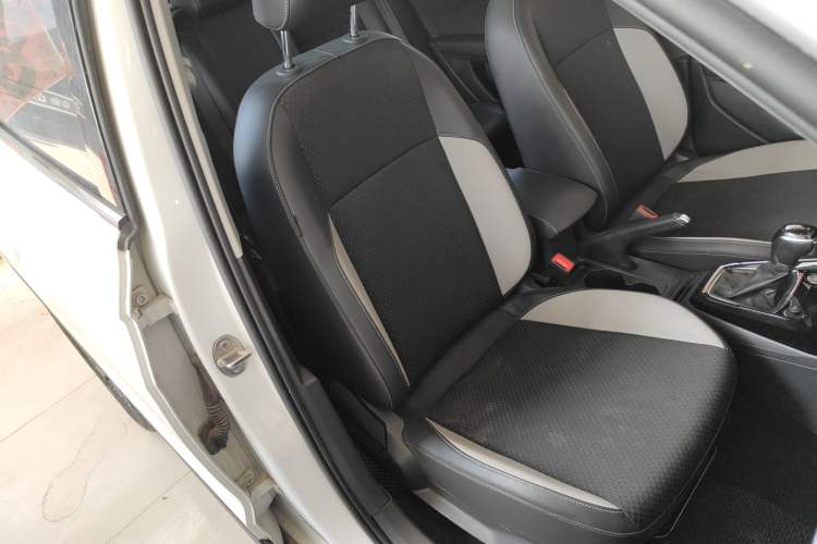 Used Volkswagen Tacqua 2021 200TSI DSG JoyConnect Edition
