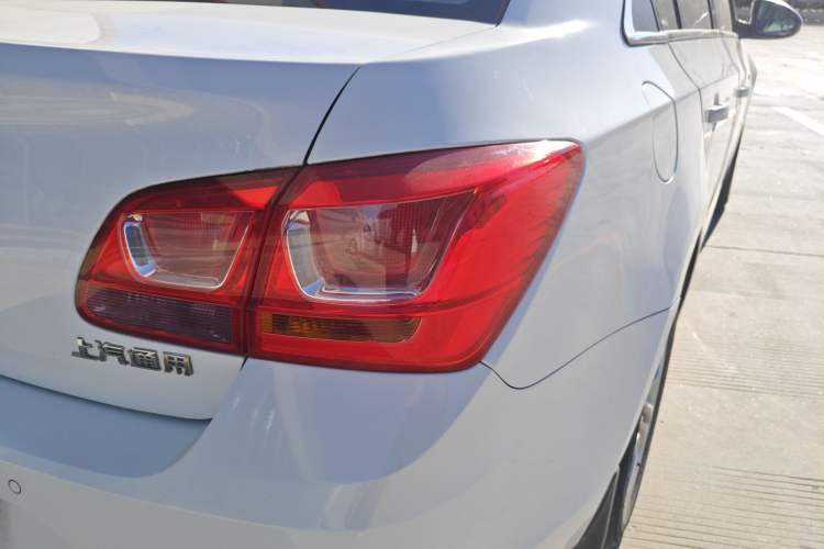 Used Chevrolet Cruze 2015 1.5L Classic SE AT
