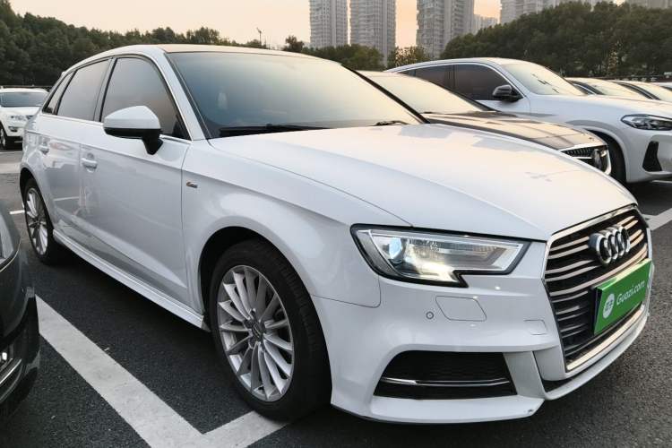 Used Audi A3 2018 30th Anniversary Edition Sportback 35 TFSI Fashion Model
