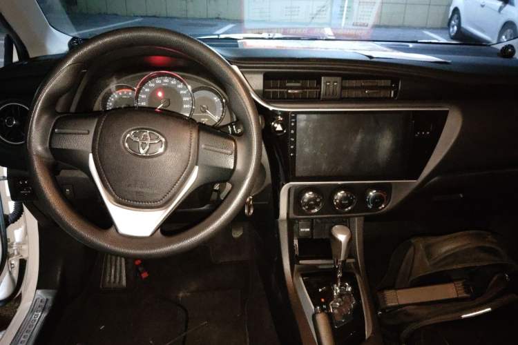 Used Toyota Corolla 2017 Revised Version 1.2T S-CVT GL