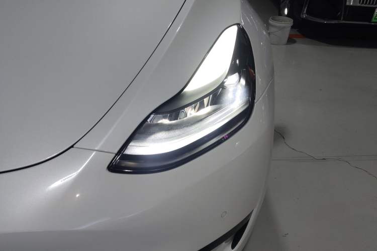 Used Tesla Model Y 2023 Rear-Wheel-Drive Version