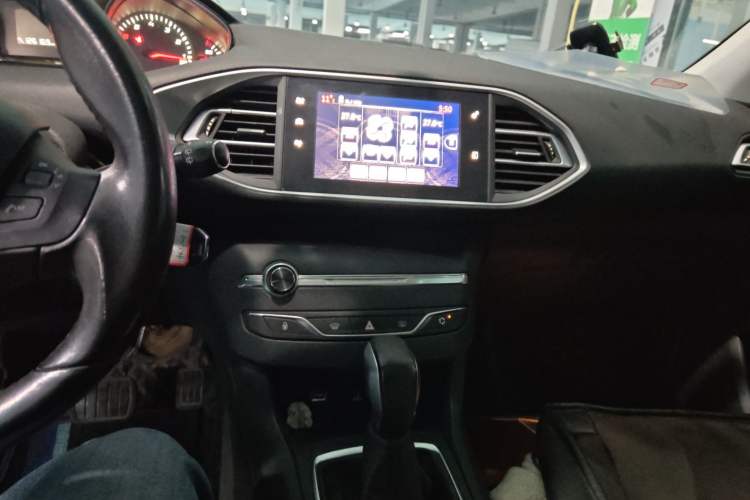 Used Peugeot 308S 2015 1.2T Automatic Jingchi Edition
