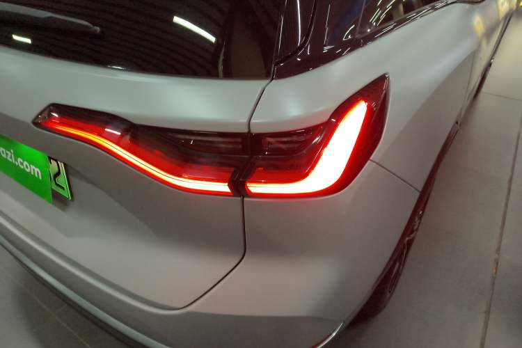 Used Nio ES8 2020 580 km Range Signature Edition Six-Seater Version
