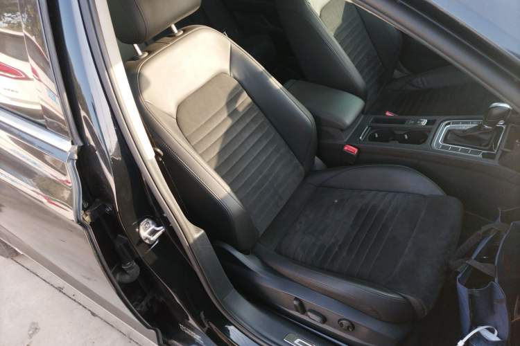 Used Volkswagen Magotan 2018 330TSI DSG Luxury Model
