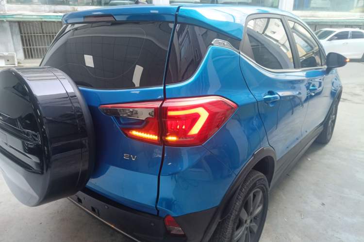 Used BYD Yuan New Energy 2019 EV535 Smart Connect Trendsetting Model
