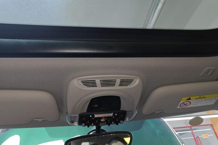 Used  MINI 2023 2.0T COOPER S Artist
